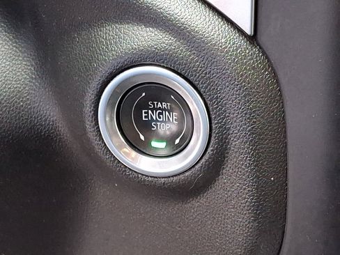 Used 2019 Chevrolet Silverado 1500 RST image 24