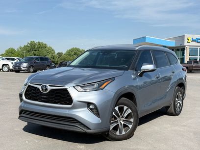 Used 2023 Toyota Highlander XLE