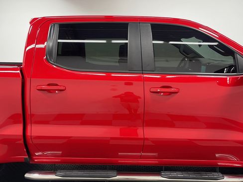 Used 2022 Chevrolet Silverado 1500 LT w/ LPO, Dark Essentials Package AWD/4WD image 19