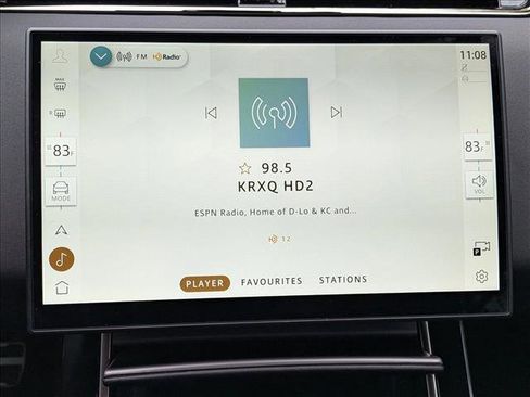 Used 2025 Land Rover Range Rover Evoque Dynamic SE image 13