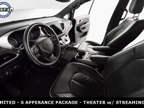 Used 2020 Chrysler Pacifica Limited w/ S Appearance Package image 25