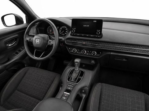 Used 2023 Honda HR-V Sport image 12
