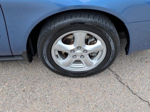 Used 2002 Ford Taurus SE FWD image 9