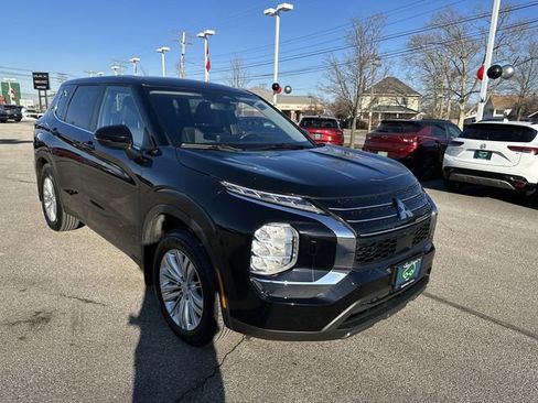 Used 2024 Mitsubishi Outlander ES AWD/4WD image 11
