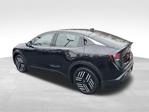 New 2026 Nissan Leaf SV+ w/ Floor Mat Package (SV+) FWD image 3