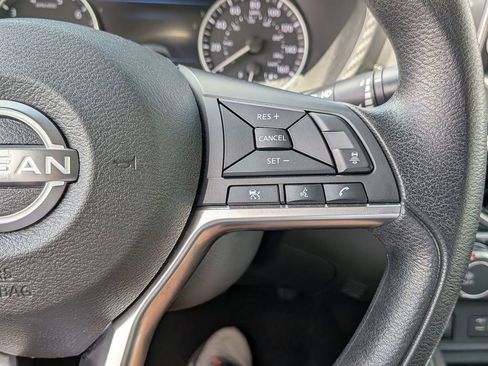 Used 2024 Nissan Sentra SV FWD image 21
