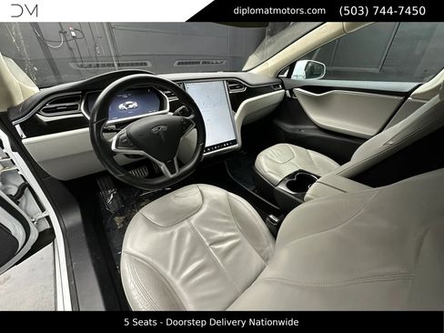 Used 2013 Tesla Model S Performance RWD image 17