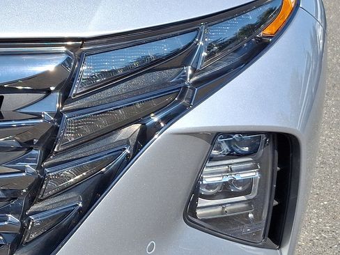 Certified 2024 Hyundai Tucson Limited FWD image 10