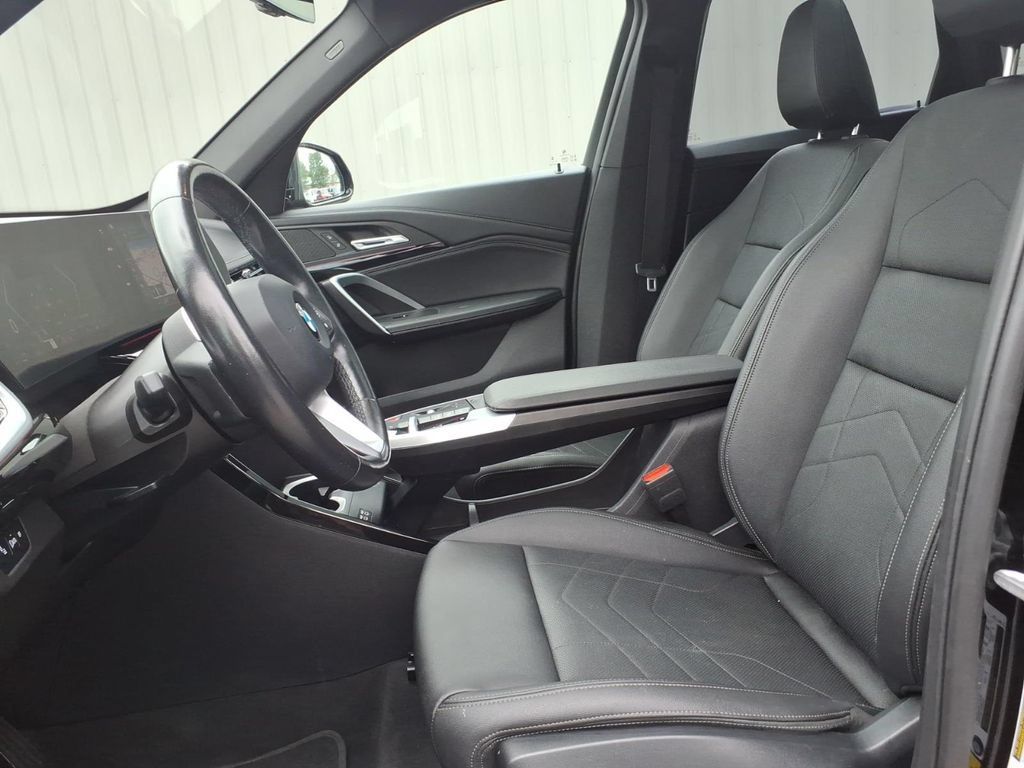 Used 2023 BMW X1 xDrive28i w/ Convenience Package AWD/4WD image 13