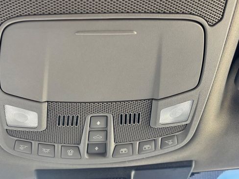 Certified 2019 Ford F150 Lariat w/ Equipment Group 502A Luxury image 58