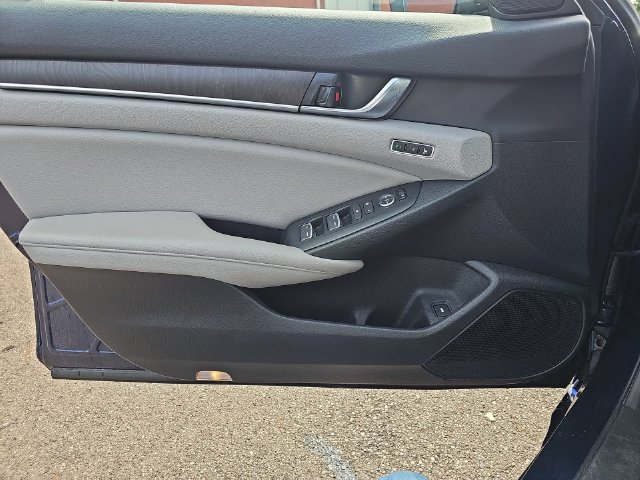 Used 2019 Honda Accord EX-L image 31