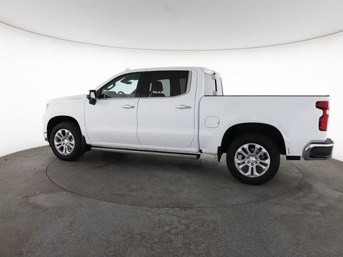 Used 2026 Chevrolet Silverado 1500 LTZ w/ Technology Package RWD image 8