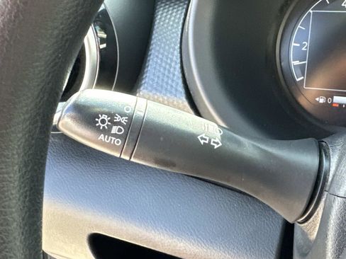 Used 2023 Nissan Kicks SV image 28