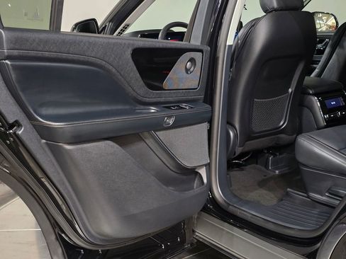 New 2026 Lincoln Aviator Reserve w/ Jet Appearance Package image 31