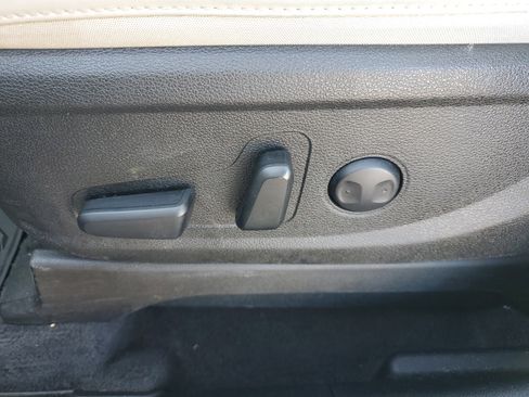 Certified 2024 Kia Telluride S w/ S Sunroof Package image 24