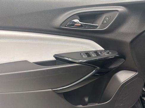 New 2026 Chevrolet Trax LT w/ Driver Confidence Package image 9