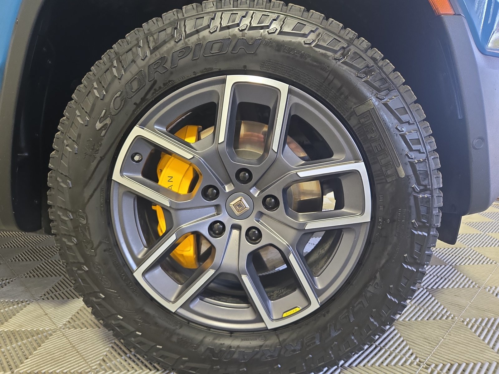 Used 2022 Rivian R1T Launch Edition AWD/4WD image 11