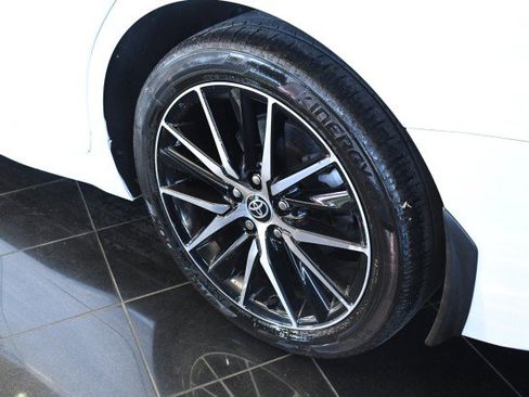 Used 2023 Toyota Camry SE w/ Cold Weather Package FWD image 31