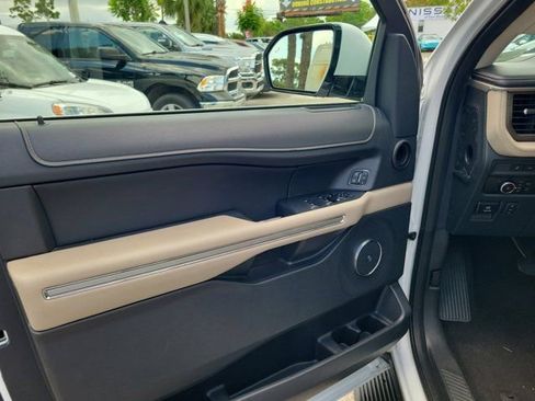 Used 2024 Ford Expedition Max Limited RWD image 26