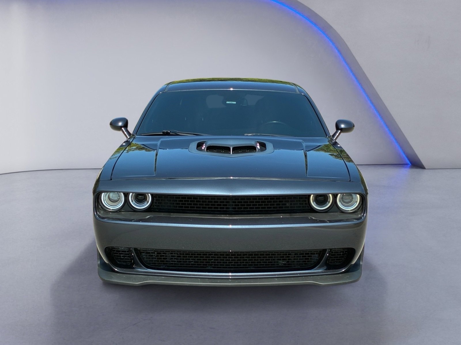 Used 2018 Dodge Challenger R/T RWD image 7