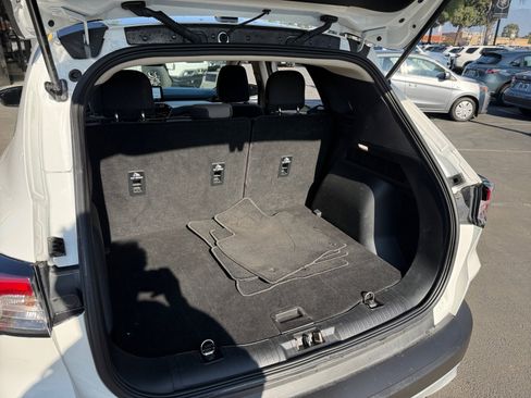 Used 2020 Ford Escape SE image 21