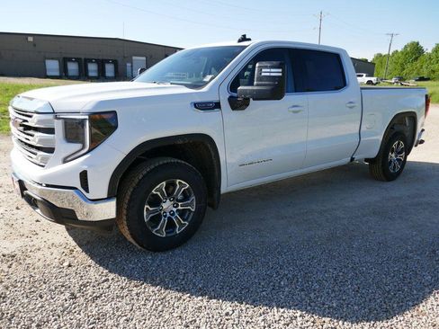 New 2026 GMC Sierra 1500 SLE w/ Max Trailering Package AWD/4WD image 8