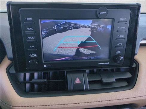 Used 2022 Toyota RAV4 LE image 14