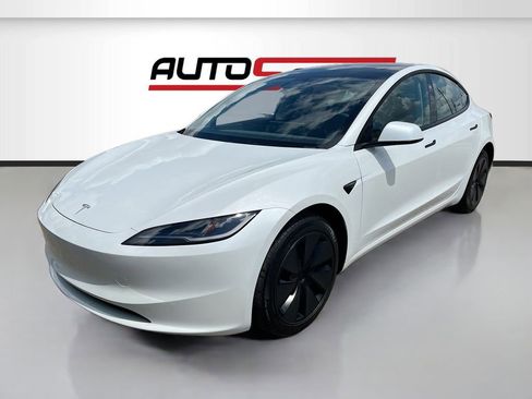 Used 2025 Tesla Model 3 Long Range RWD image 3