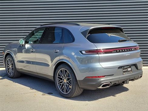 New 2026 Porsche Cayenne image 3