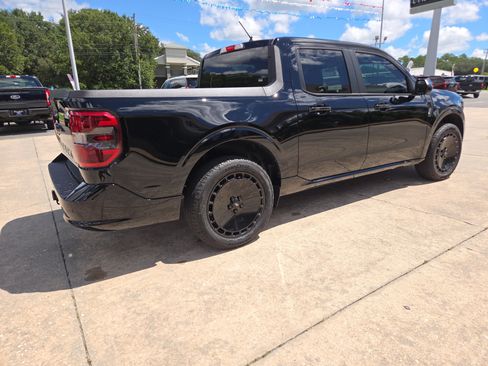 Used 2026 Ford Maverick Lobo AWD/4WD image 6