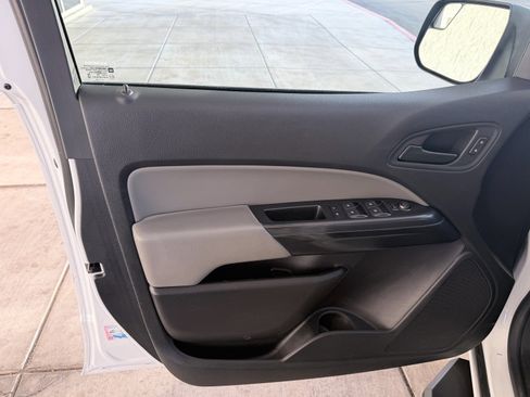Used 2019 Chevrolet Colorado W/T image 17