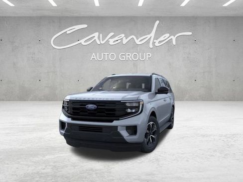 New 2026 Ford Expedition Active RWD image 2