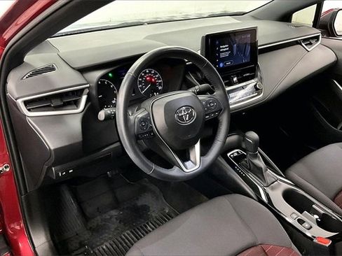 Used 2023 Toyota Corolla SE image 13