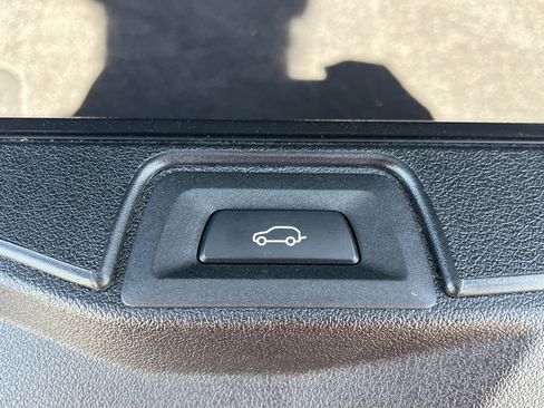 Used 2024 BMW X5 xDrive40i w/ M Sport Package image 31