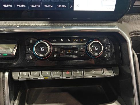 Used 2024 GMC Sierra 2500 Denali w/ Denali Reserve Package AWD/4WD image 46