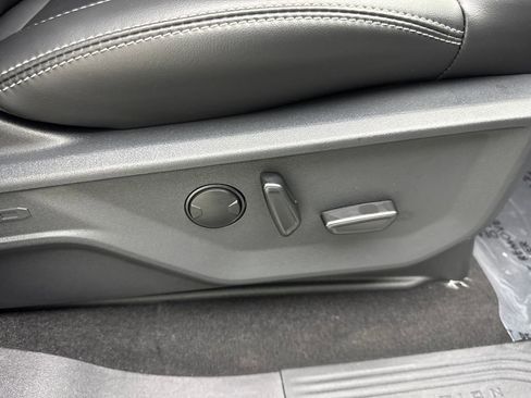 Used 2025 Ford Expedition Platinum AWD/4WD image 51