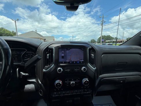 Used 2020 GMC Sierra 2500 AT4 w/ AT4 Premium Package AWD/4WD image 18