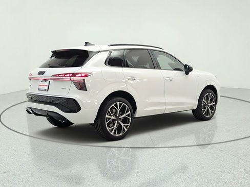 New 2026 Audi Q3 quattro 2.0T AWD/4WD image 5