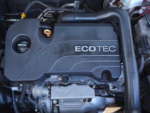 Used 2018 Chevrolet Equinox LT image 9