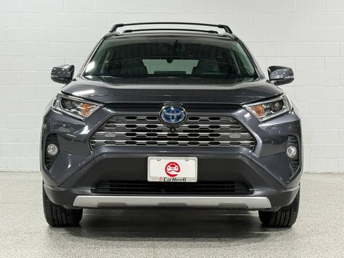 Used 2019 Toyota RAV4 Limited AWD/4WD image 3