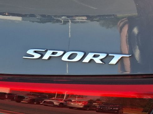 Used 2024 Honda Civic Sport image 29