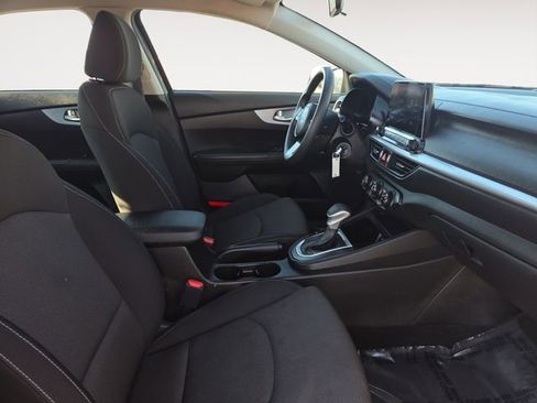 Used 2023 Kia Forte LXS image 15