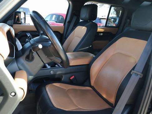 Used 2023 Land Rover Defender 110 X-Dynamic SE image 27