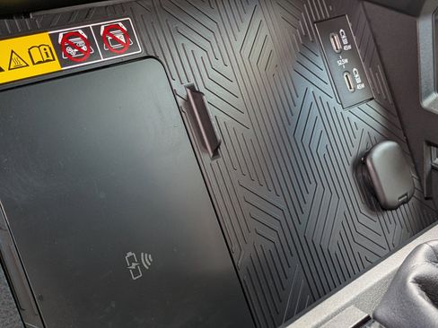 Used 2025 Toyota 4Runner TRD Sport Premium image 32