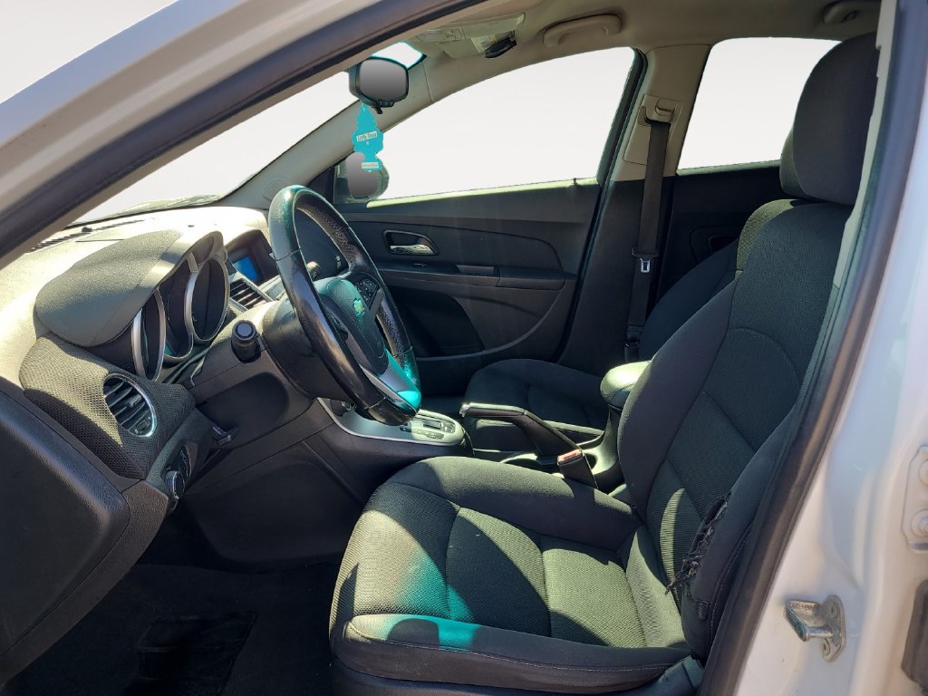 Used 2012 Chevrolet Cruze LT FWD image 9