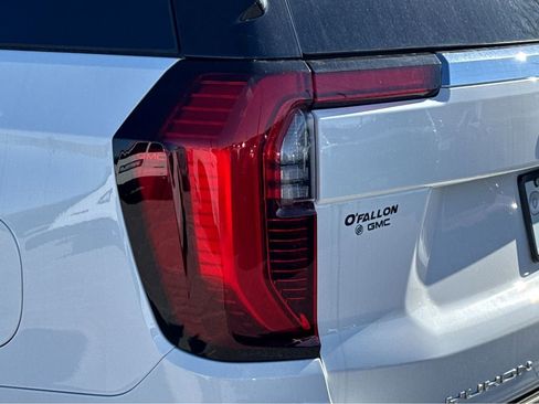 New 2026 GMC Yukon XL Elevation w/ LPO, Floor Liner Package AWD/4WD image 21