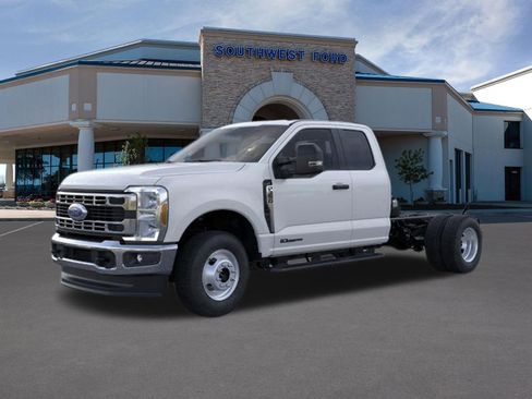 New 2026 Ford F350 XL w/ XL Chrome Package image 1