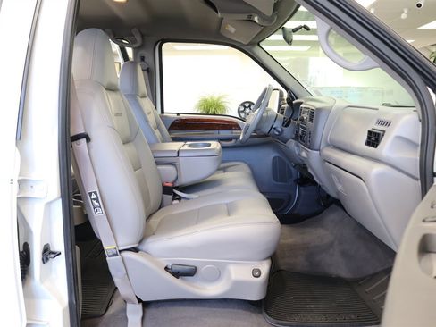 Used 2001 Ford F350 Lariat image 77