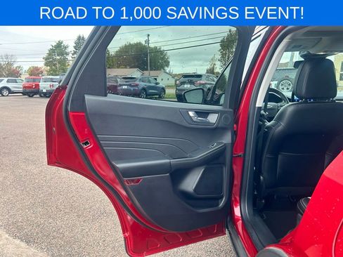 Certified 2022 Ford Escape Titanium w/ Titanium Elite Package image 18