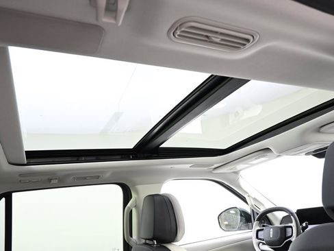 New 2026 Lincoln Navigator Reserve AWD/4WD image 17